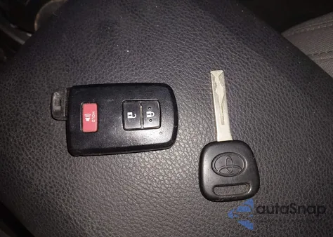 2017 Toyota Tacoma Trd Sport from USA, damaged, VIN 5TFCZ5AN0HX060373